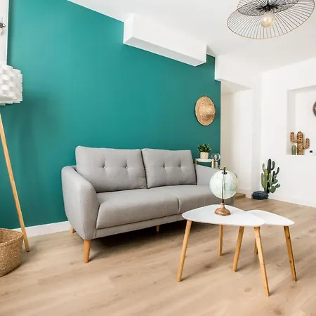 Jaures Aparthotel *